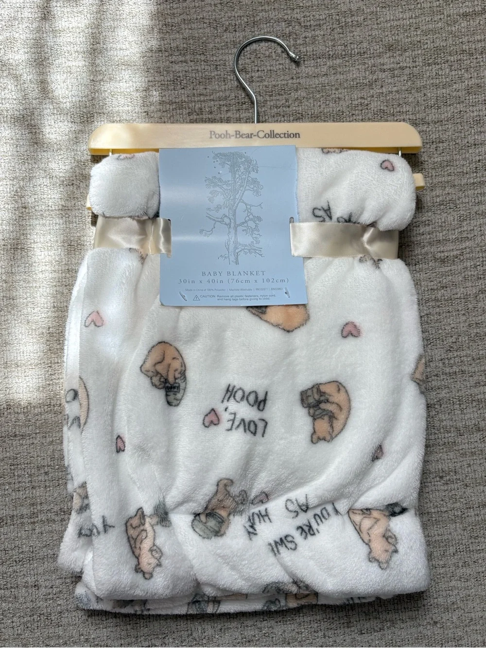 Disney White Plush Baby Blanket with Pooh and Hearts